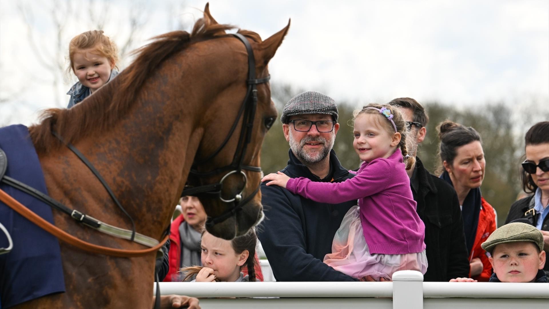 Armed Forces Family Raceday at Bath Racecourse