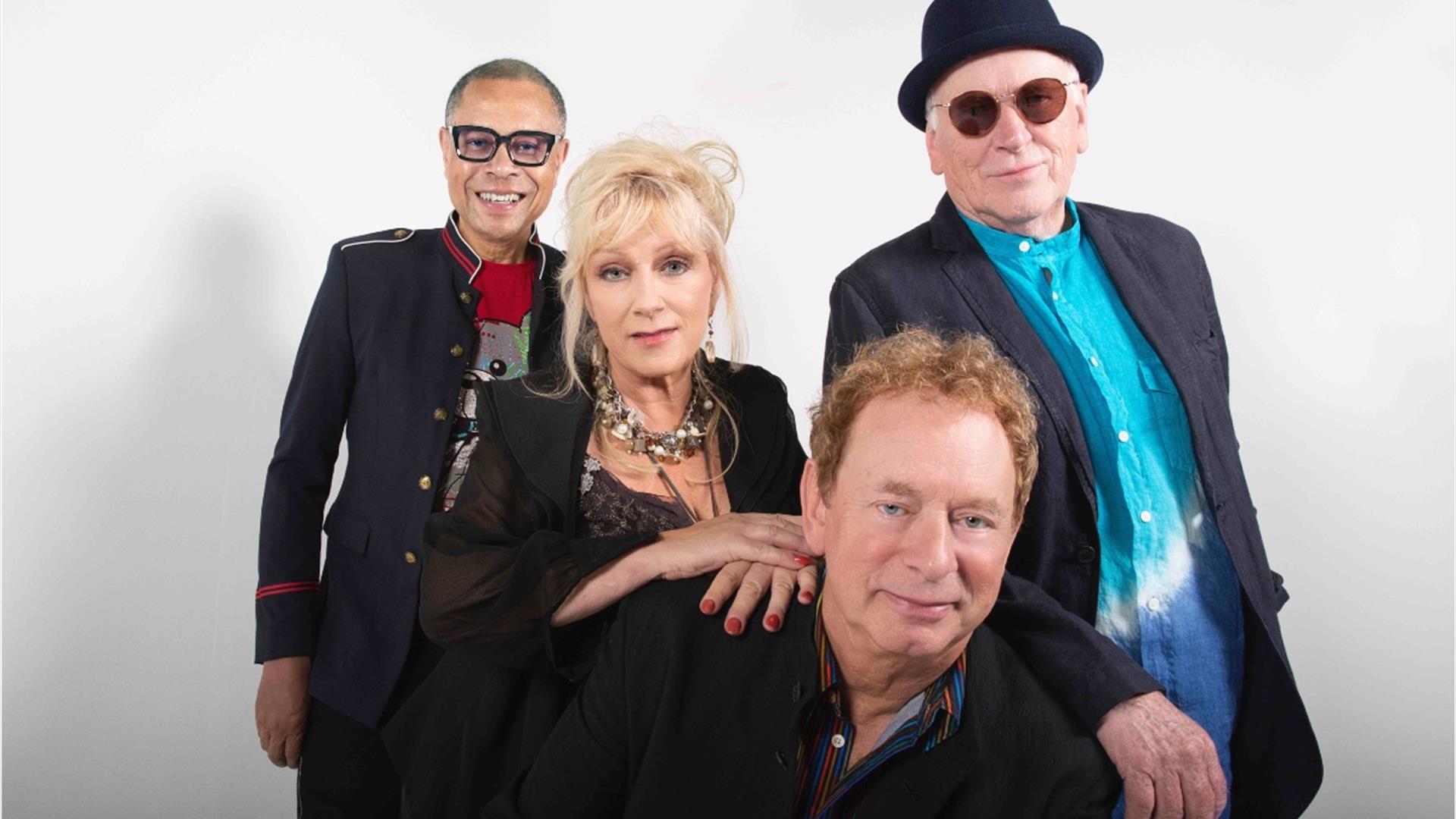 Iford Manor Jazz Festival: Shakatak