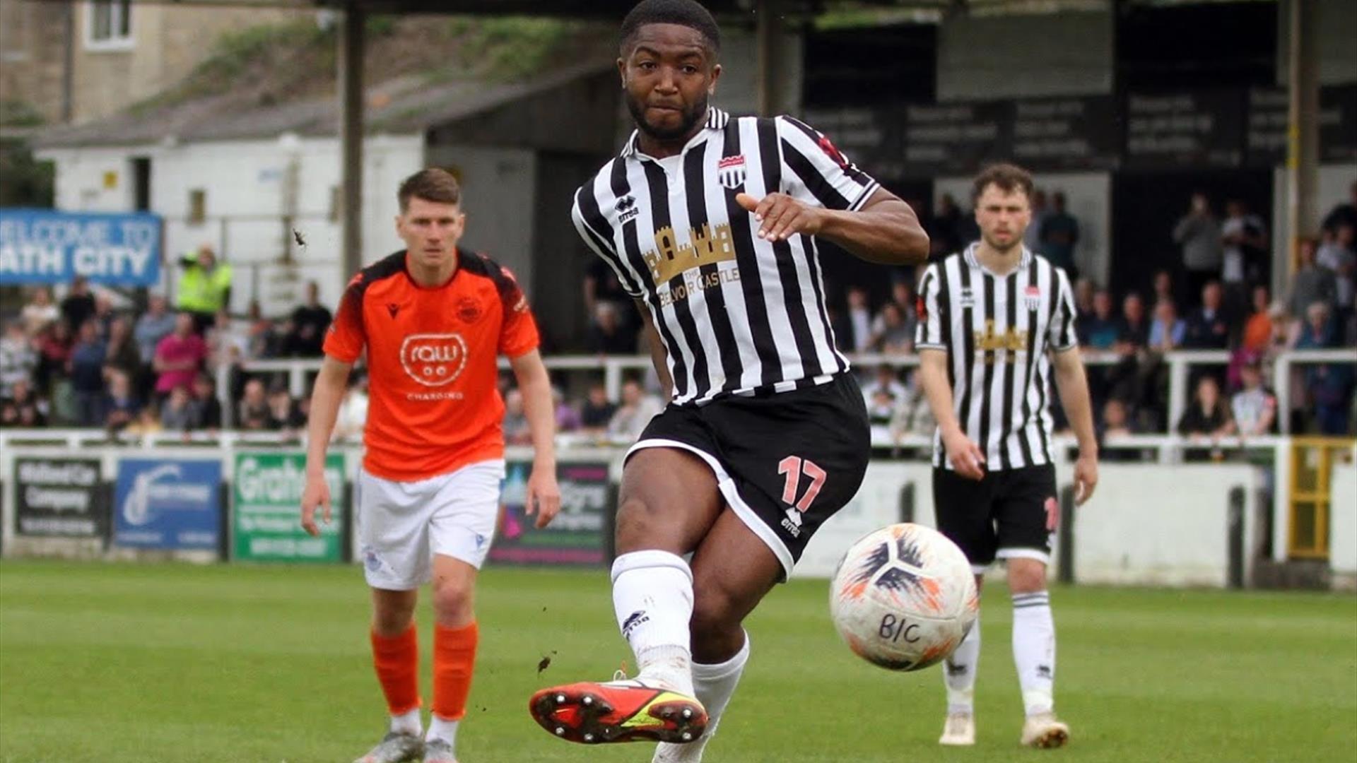 Bath City FC vs Chippenham Town at Twerton Park