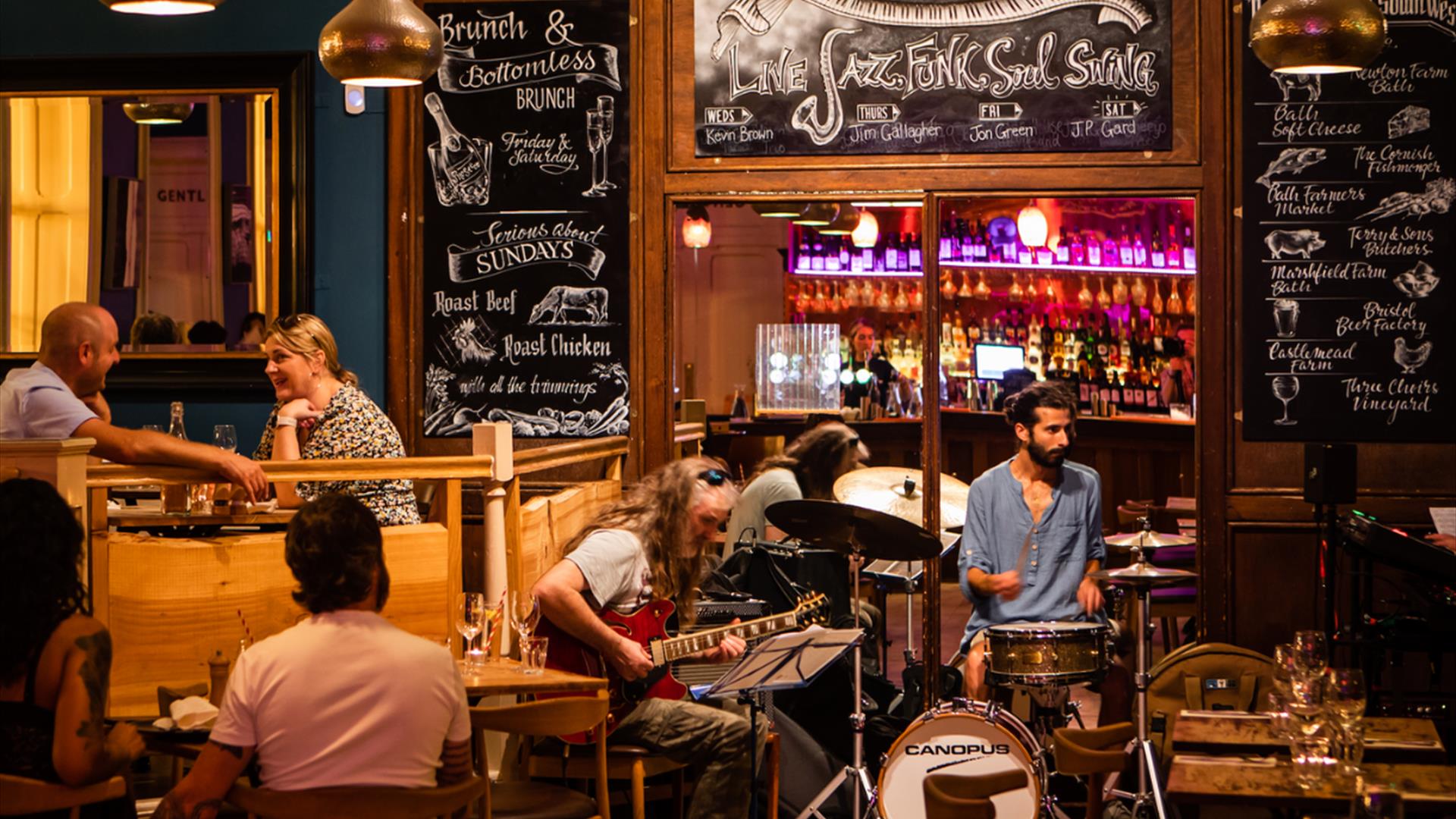 Live Music and Candlelit Dining at Green Park Brasserie