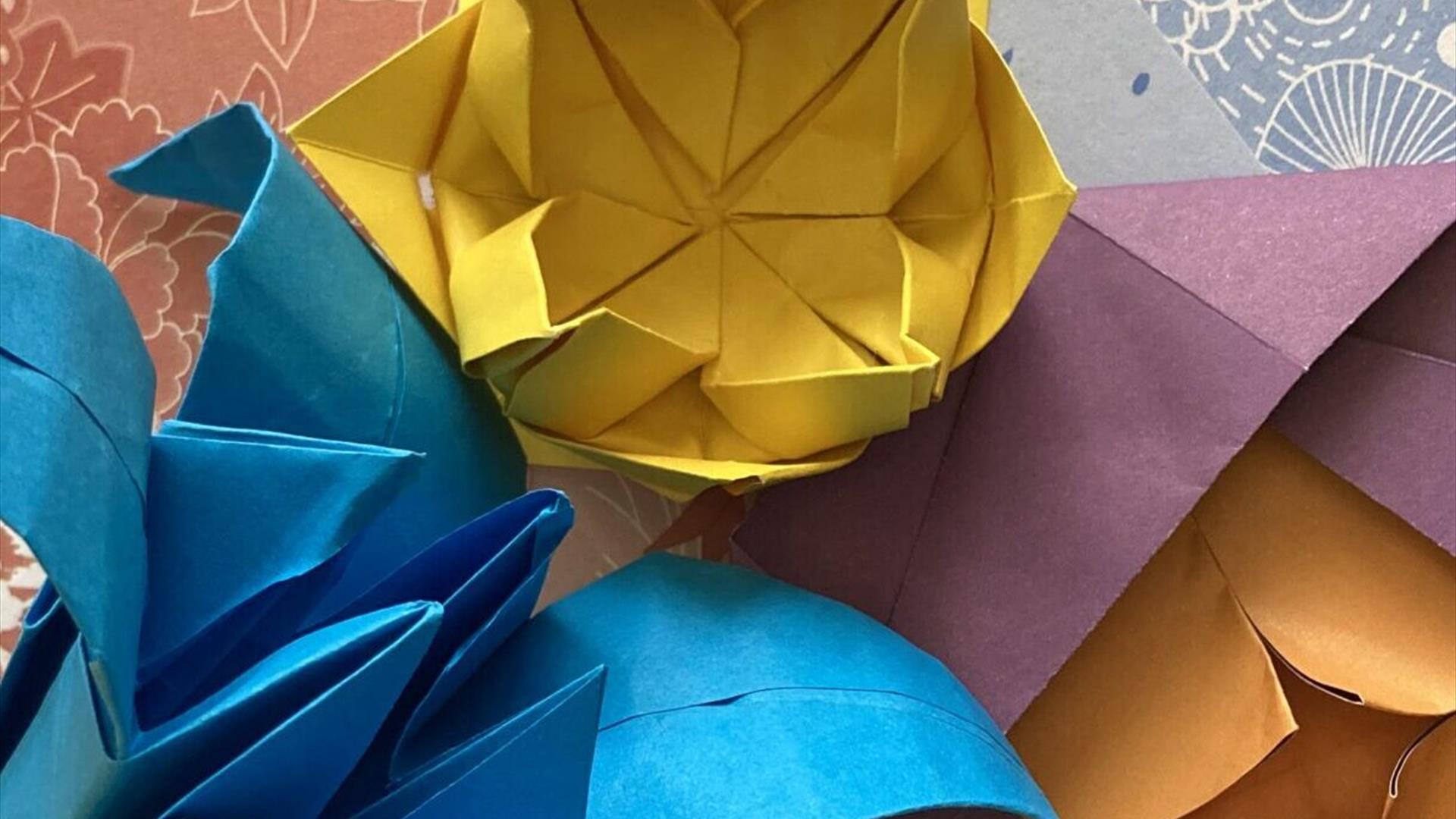 Family Origami Spring Flowers at No.1 Royal Crescent