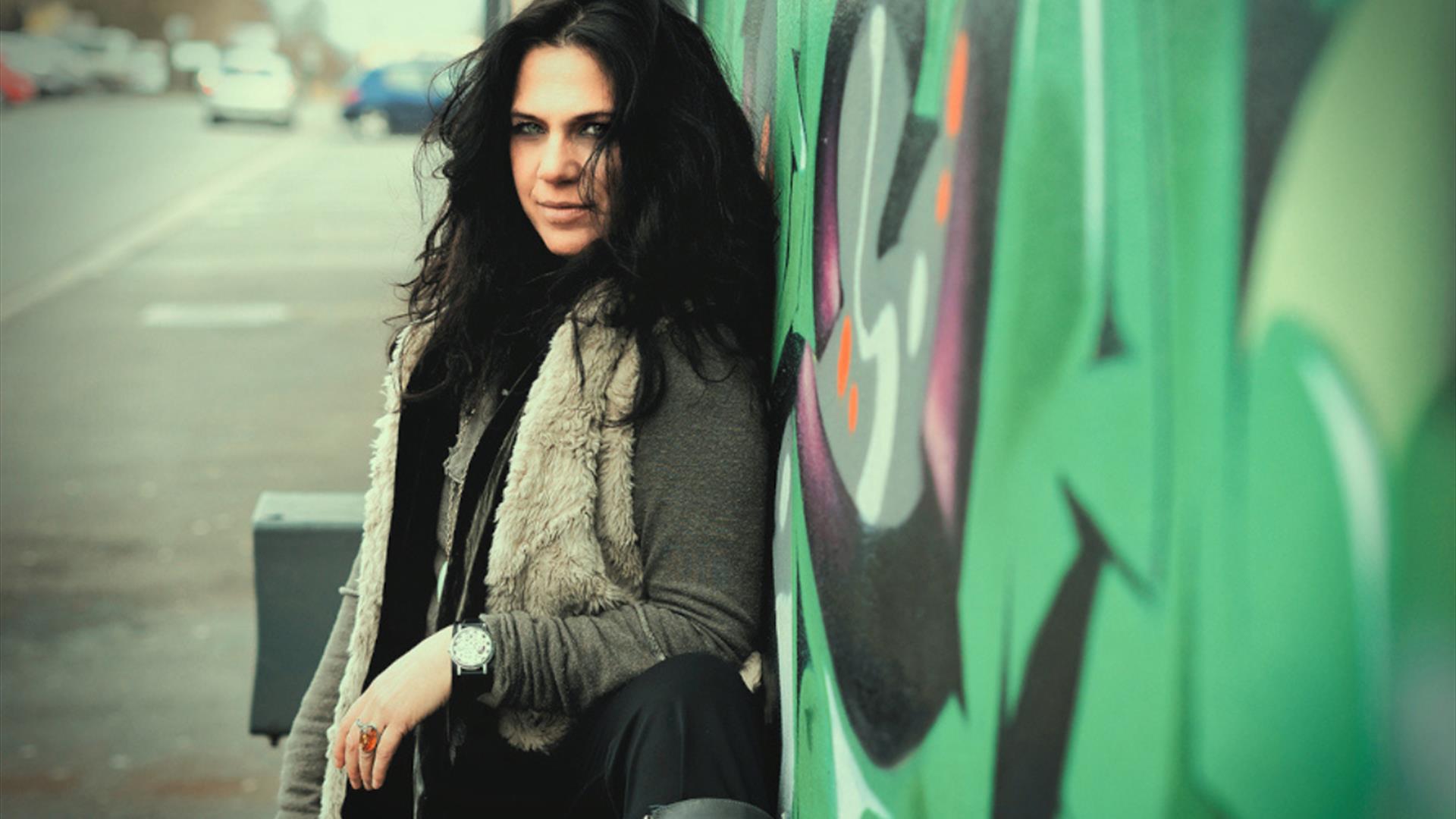 Sari Schorr & Friends at Chapel Arts Centre & Cafe