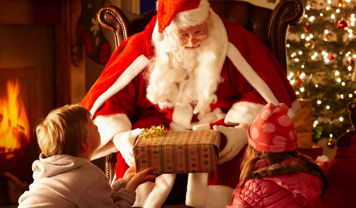 Breakfast with Santa at the Holiday Inn
