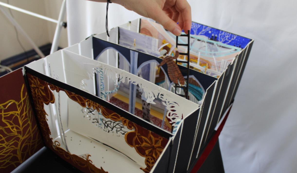 Make Your Own: Tunnel Book Workshop