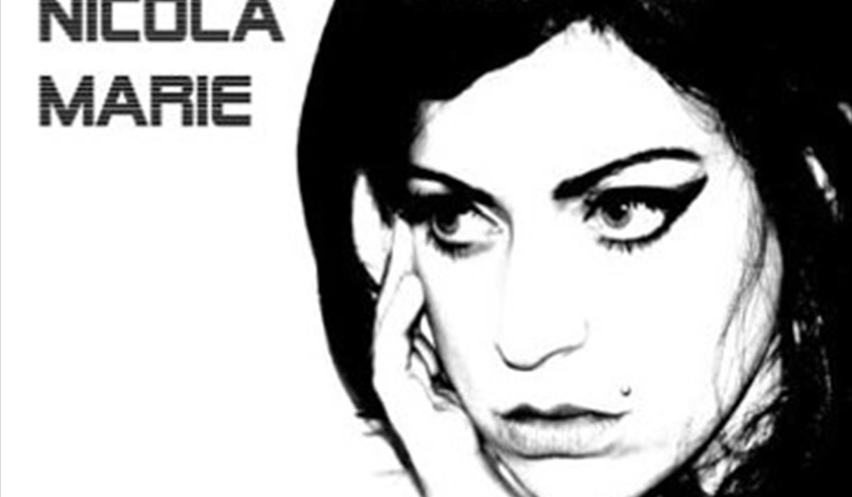 Amy Winehouse & Lady Gaga Tribute at Conkers