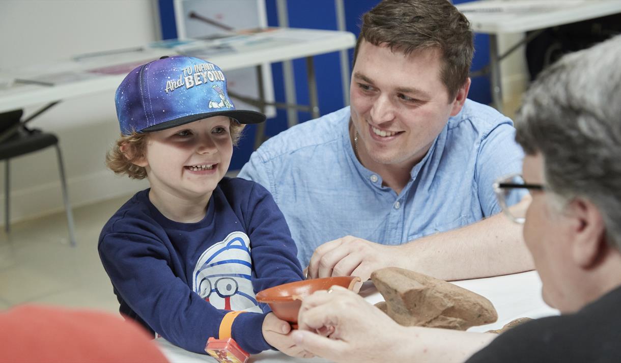 FESTIVAL OF ARCHAEOLOGY Discover the Romans