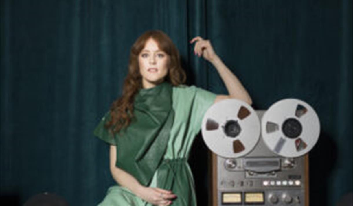 Hannah Peel