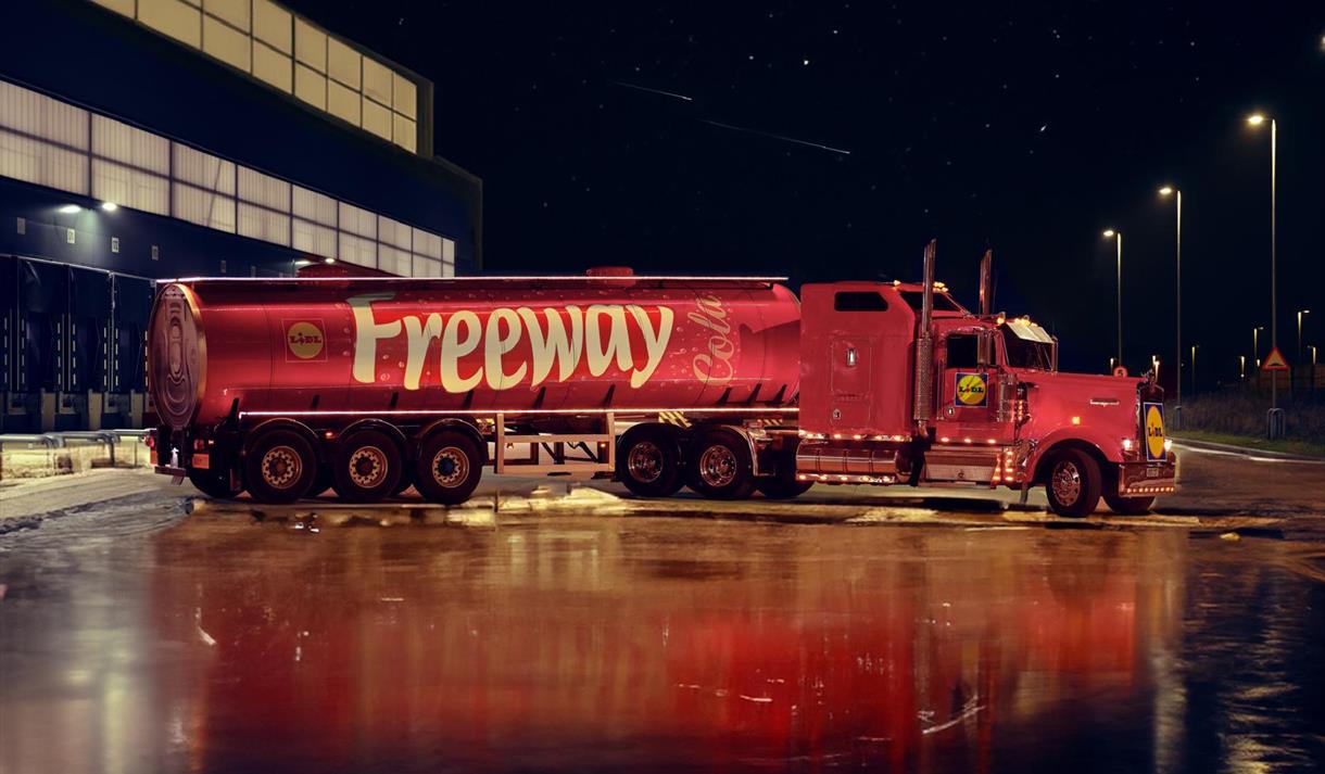 Lidl's Christmas Freeway Cola Truck