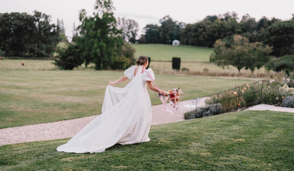 Summer Wedding Fair at Norwood Park