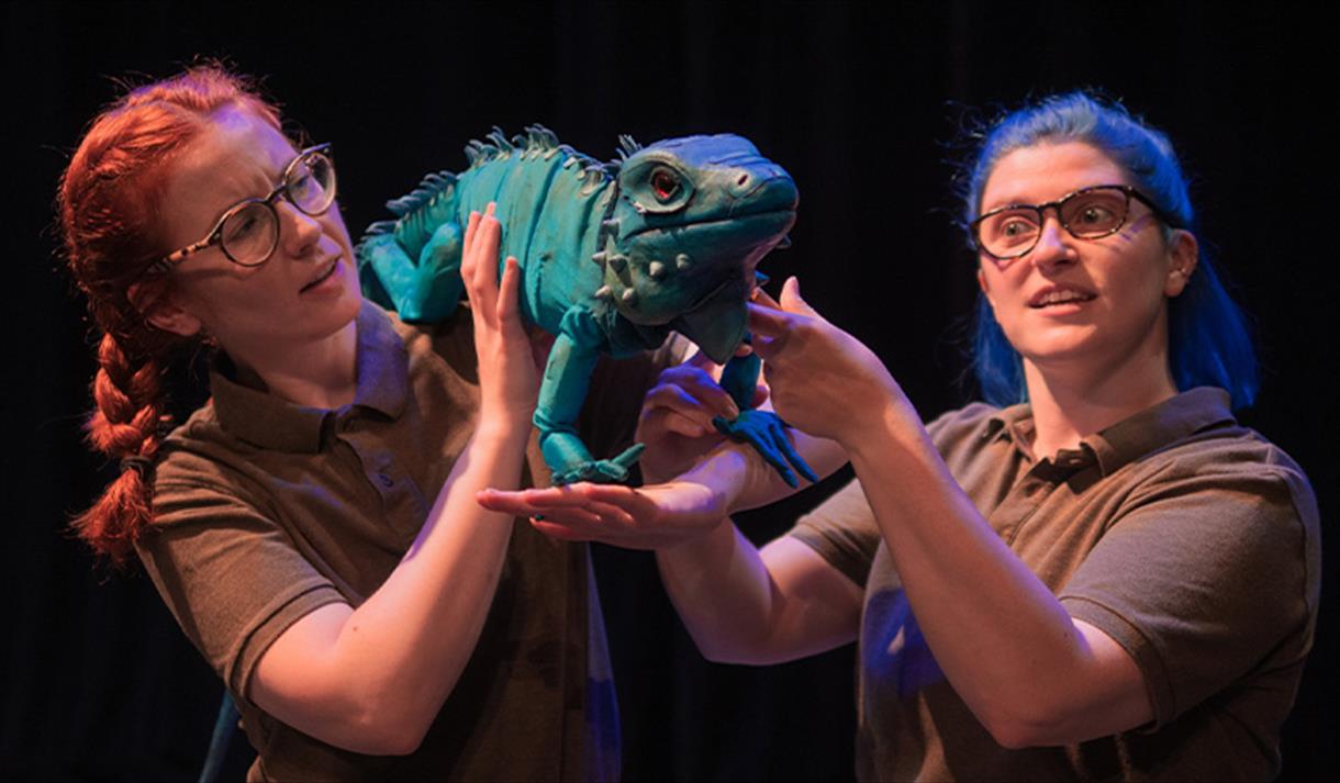 Scarlet Oak Theatre THE ZOO THAT COMES TO YOU