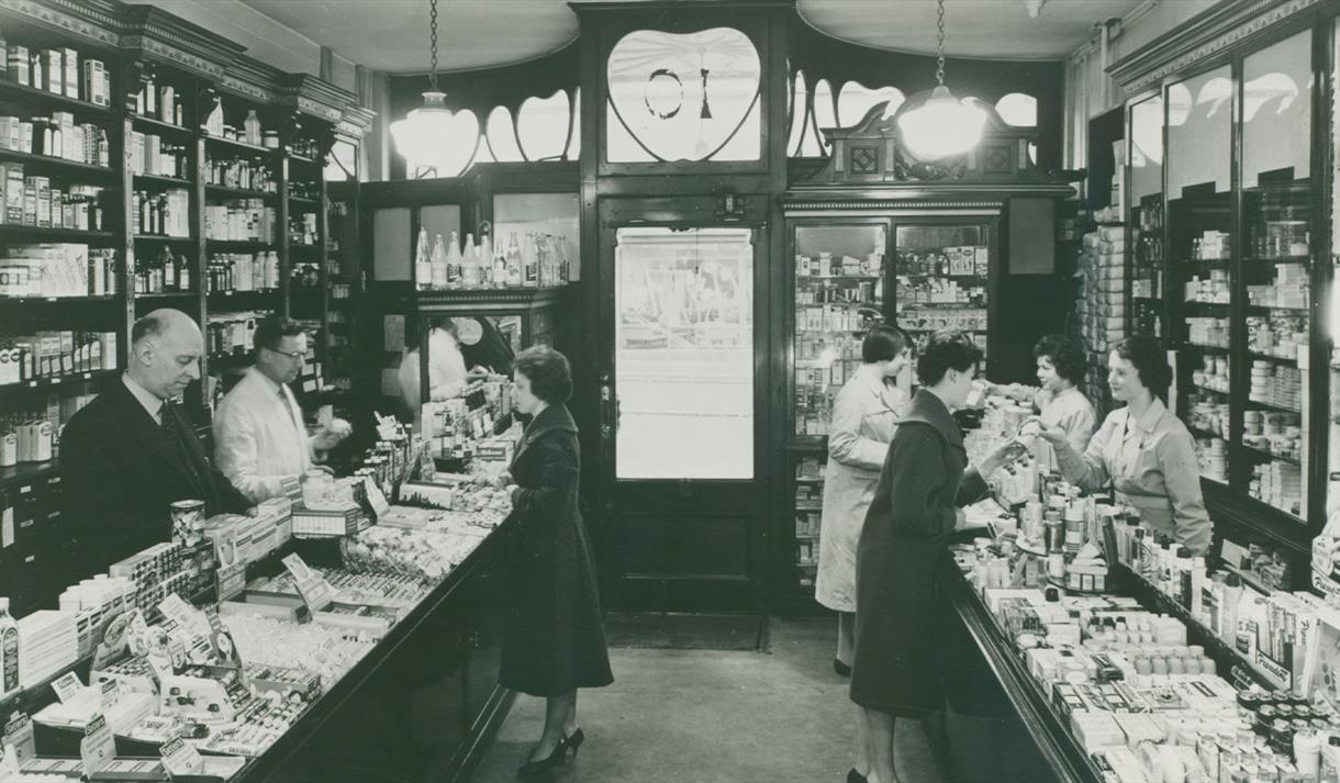 The Coming of The Chains: How 'Multiple' Stores Changed The Way We Shop