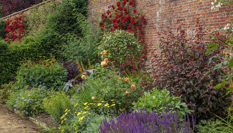 Clive Nichols Photography Workshop at Bowood House & Gardens